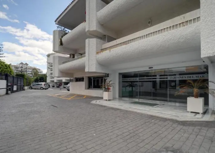 Luminoso En Segunda Linea Playa 436 Marbella